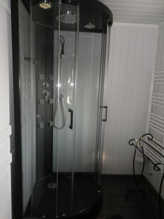 Gite De Carbonies Saint-Félix-de-Lunel Exteriör bild
